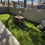 The Stopover House شقة