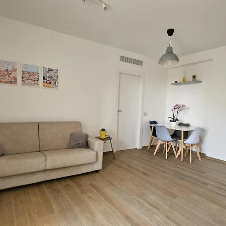 Apartment The Stopover House Fiumicino